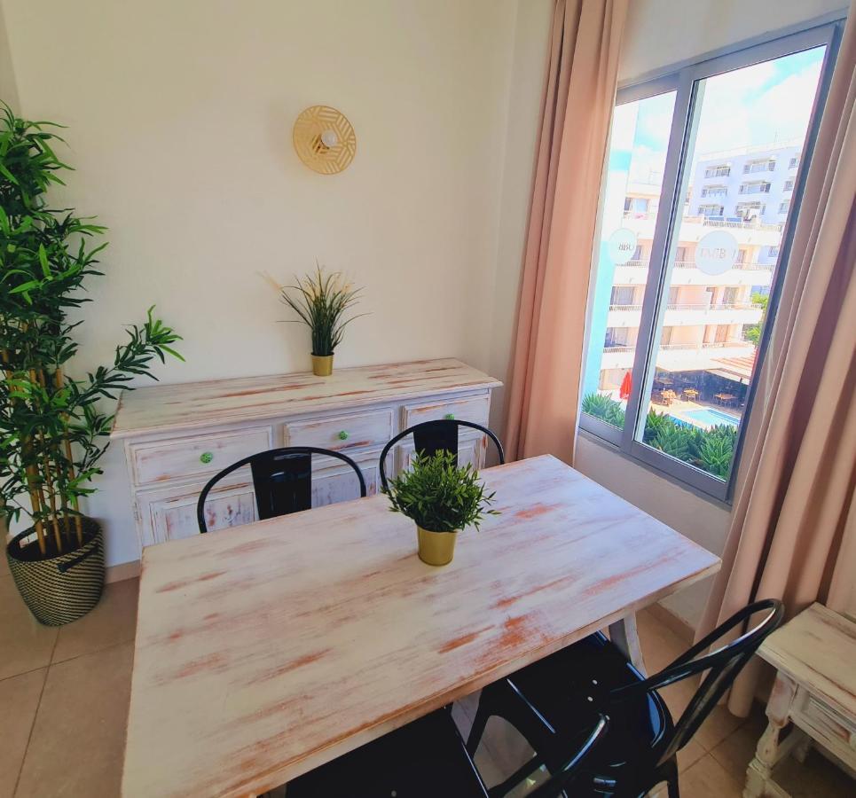 Tabbu Ibiza Apartments Platja d'en Bossa Eksteriør bilde